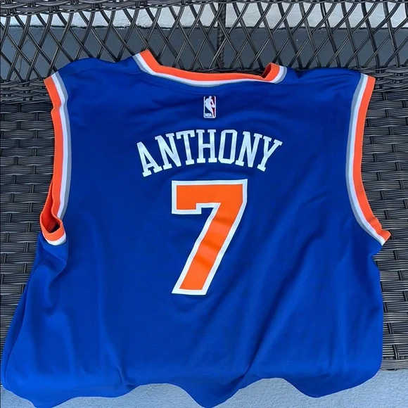 New York Knicks Carmelo Anthony Jersey, Large, Adidas - Picture 3 of 4